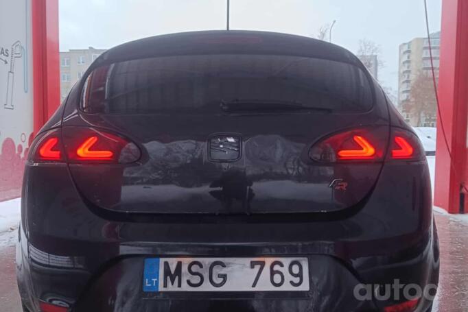 SEAT Leon 2 generation Hatchback 5-doors