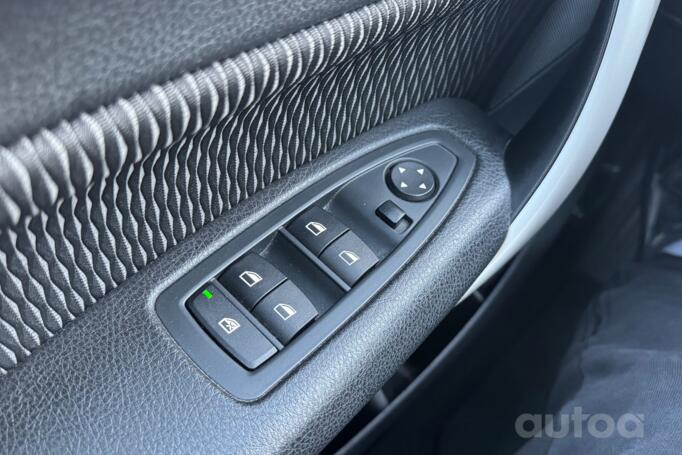 BMW 1 Series F20/F21 [restyling] Hatchback