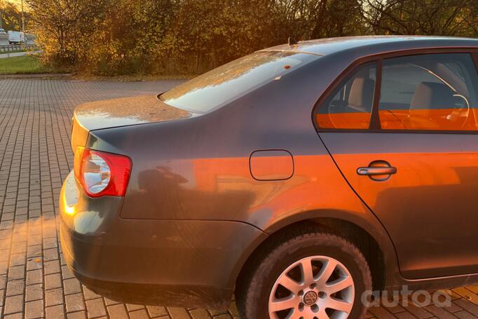 Volkswagen Jetta 5 generation Sedan 4-doors