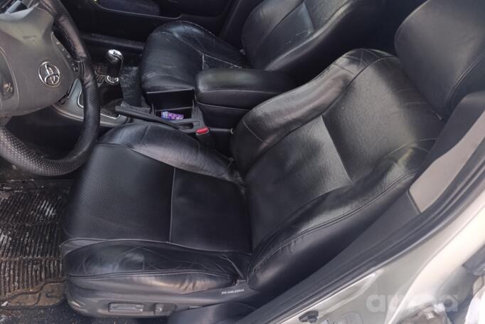 Toyota Avensis 2 generation wagon