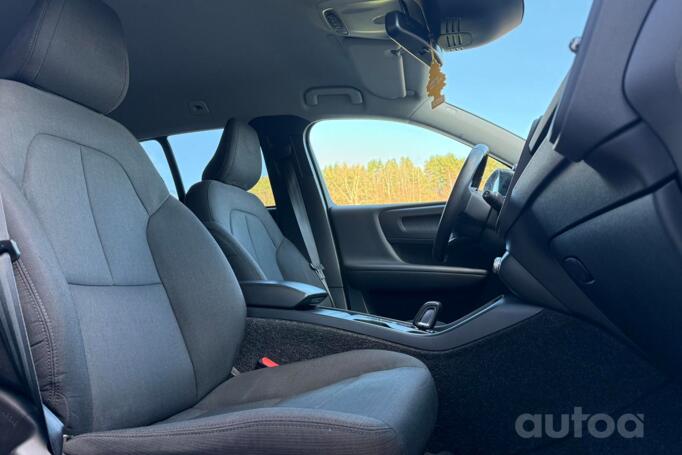 Volvo XC40 1 generation Crossover