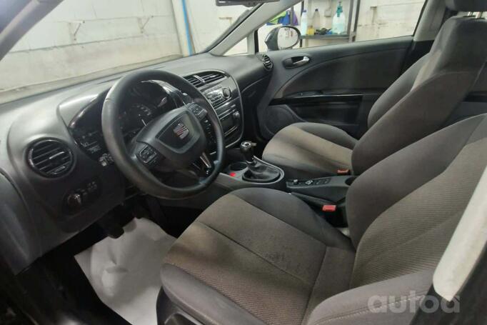 SEAT Leon 2 generation [restyling] Hatchback 5-doors