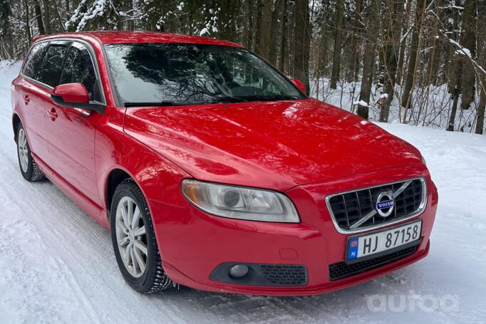 Volvo V70 3 generation wagon