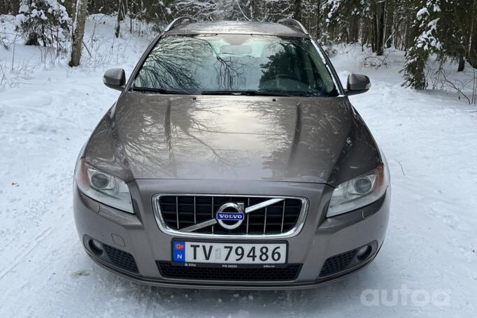 Volvo V70 3 generation wagon