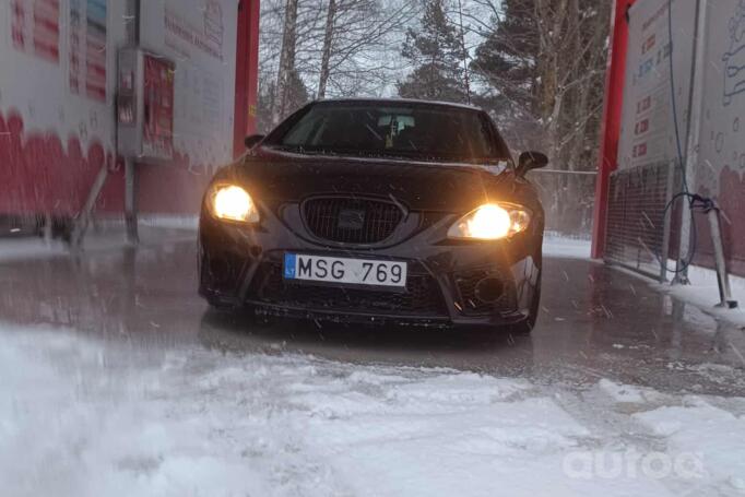 SEAT Leon 2 generation Hatchback 5-doors