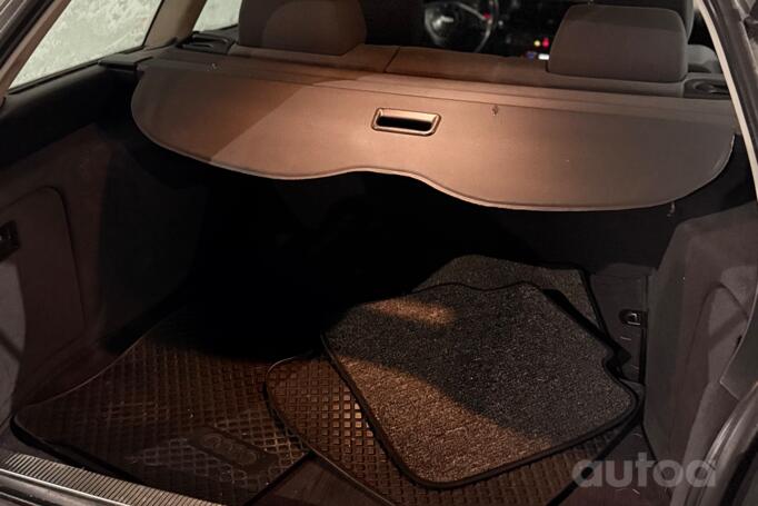 Audi A4 B5 Avant wagon 5-doors