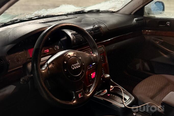 Audi A4 B5 Avant wagon 5-doors