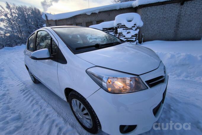Toyota Yaris XP130 Hatchback 5-doors