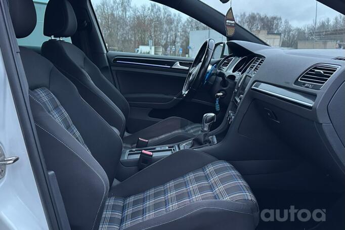 Volkswagen Golf 7 generation Hatchback 5-doors