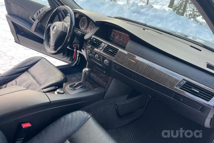 BMW 5 Series E60/E61 Touring wagon