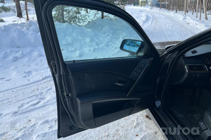 BMW 5 Series E60/E61 Touring wagon