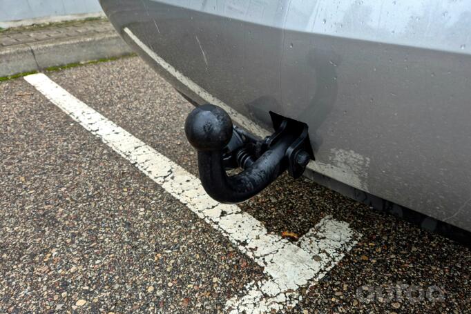 Nissan Primera P12 Sedan 4-doors