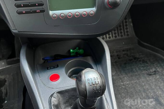 SEAT Leon 2 generation Hatchback 5-doors