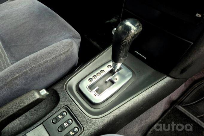 Nissan Primera P12 Sedan 4-doors