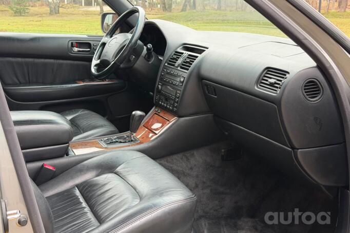 Lexus LS 2 generation Sedan