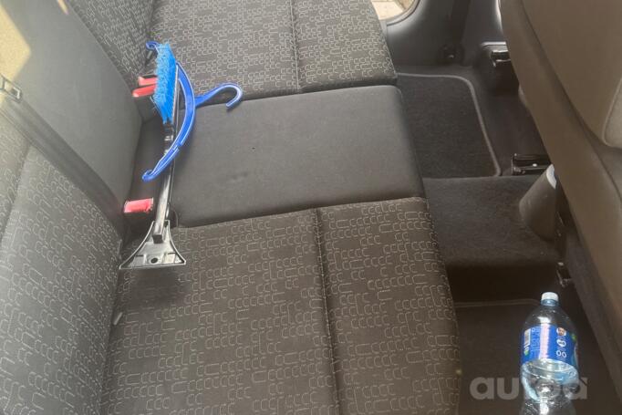 Mitsubishi Colt Z30 Hatchback 5-doors