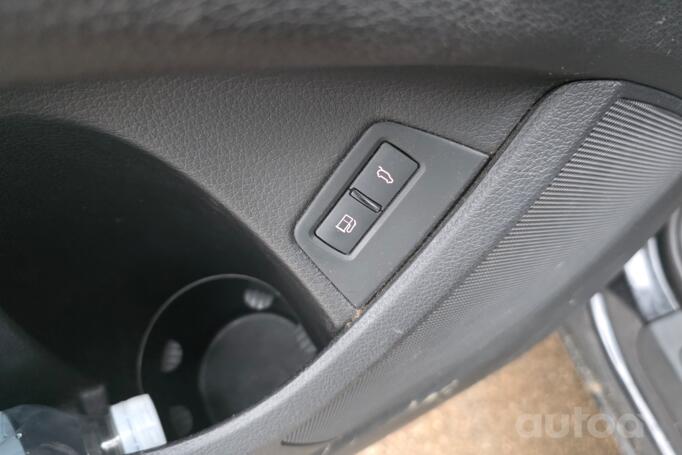 Audi Q7 4L Crossover