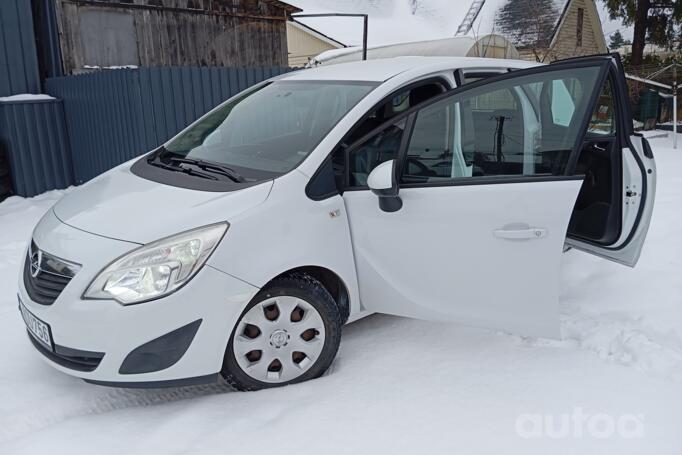 Opel Meriva 2 generation Minivan