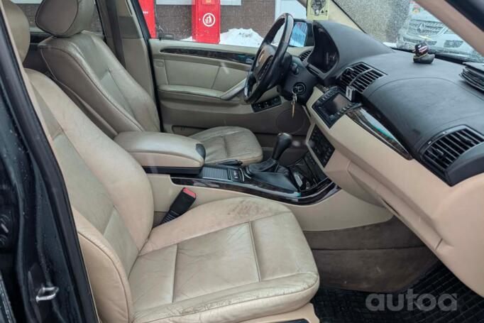 BMW X5 E53 Crossover