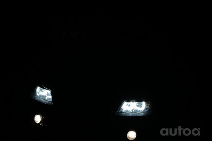 BMW 3 Series E90/E91/E92/E93 [restyling] Sedan