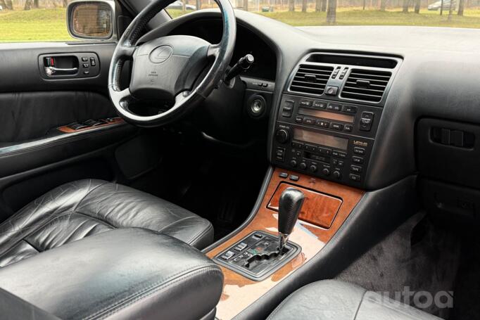 Lexus LS 2 generation Sedan