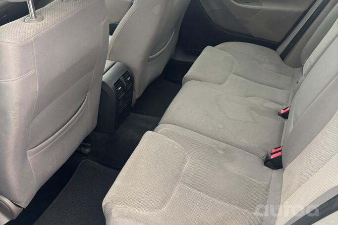 Volkswagen Passat B6 wagon 5-doors