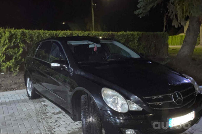 Mercedes-Benz R-Class