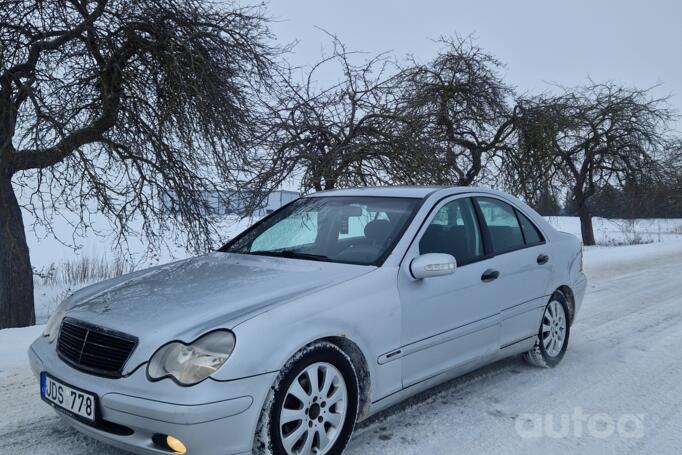 Mercedes-Benz C-Class W203/S203/CL203 Sedan