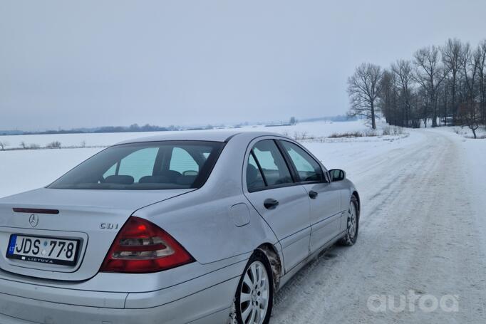Mercedes-Benz C-Class W203/S203/CL203 Sedan