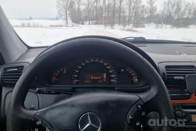 Mercedes-Benz C-Class W203/S203/CL203 Sedan
