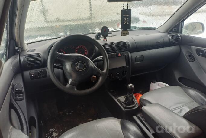 SEAT Leon 1 generation Hatchback