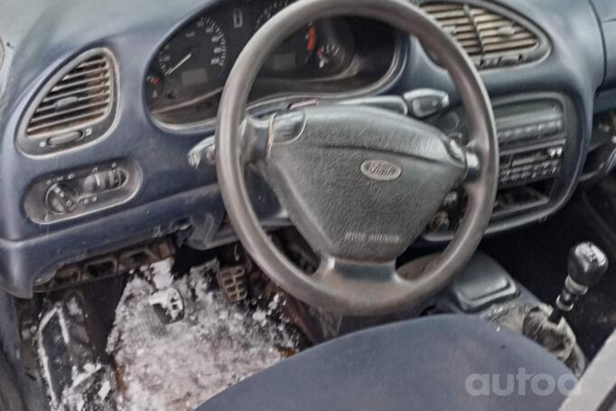 Ford Galaxy 1 generation Minivan 5-doors