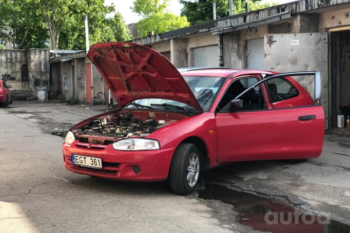 Mitsubishi Colt 5 generation