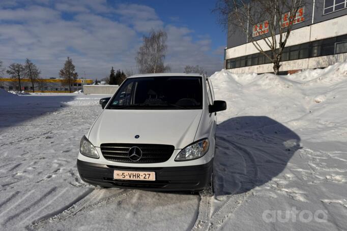Mercedes-Benz Vito W639 Minivan 4-doors