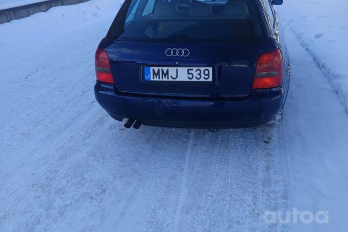Audi A4 B5 Avant wagon 5-doors