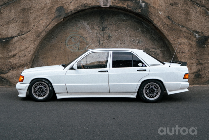 Mercedes-Benz 190 (W201) 1 generation