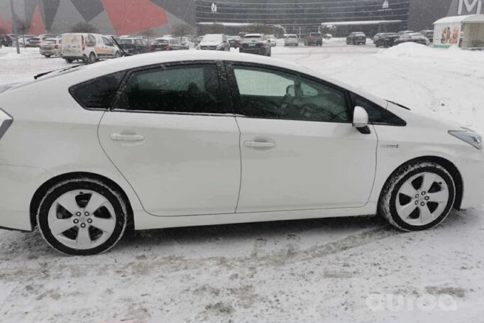 Toyota Prius 3 generation Hatchback 5-doors