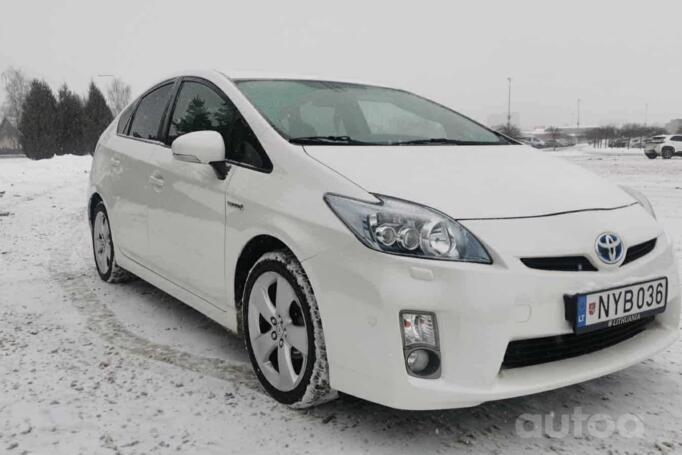 Toyota Prius 3 generation Hatchback 5-doors
