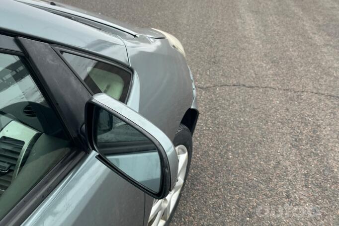 Toyota Prius 2 generation Hatchback