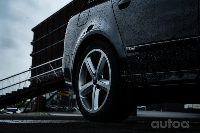 Audi A4 B7 Avant wagon 5-doors