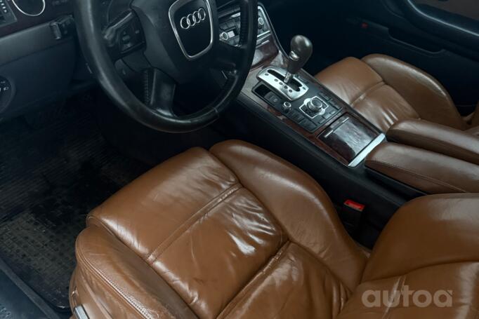 Audi A8 D3/4E Sedan