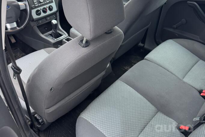 Ford Focus 2 generation wagon 5-doors