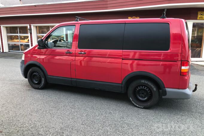 Volkswagen Transporter T5 Minivan 4-doors
