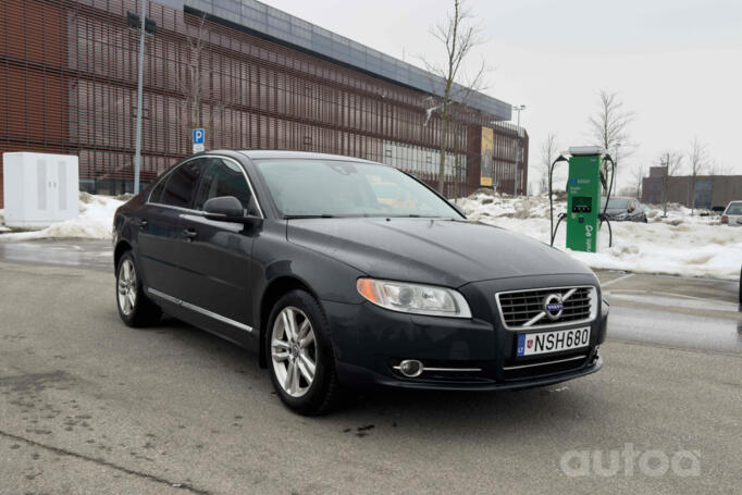 Volvo S80