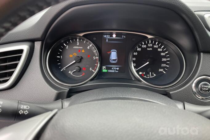 Nissan X-Trail T32 Crossover