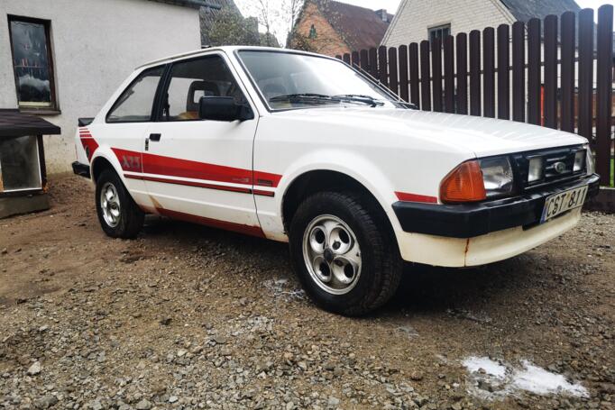 Ford Escort 3 generation RS hatchback 3-doors