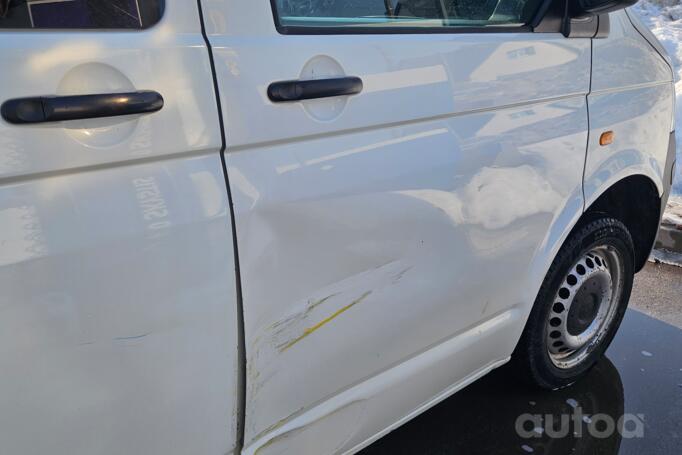 Volkswagen Transporter T5 Minivan 4-doors