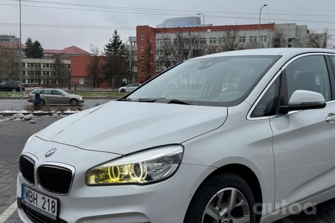 BMW 2 Series Active Tourer F45 Minivan