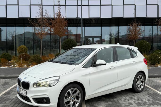 BMW 2 Series Active Tourer F45 Minivan