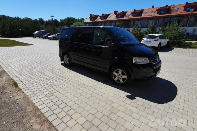Volkswagen Multivan T5 Minivan
